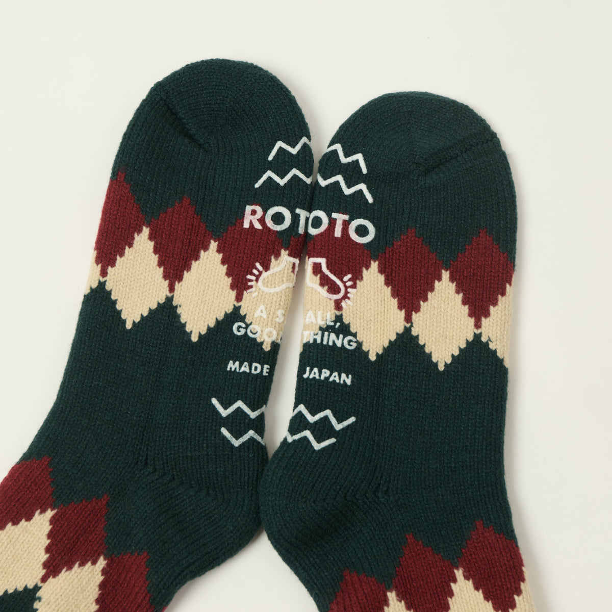 Rototo Diamond Comfy Room Socks - Dark Red/Dark Green