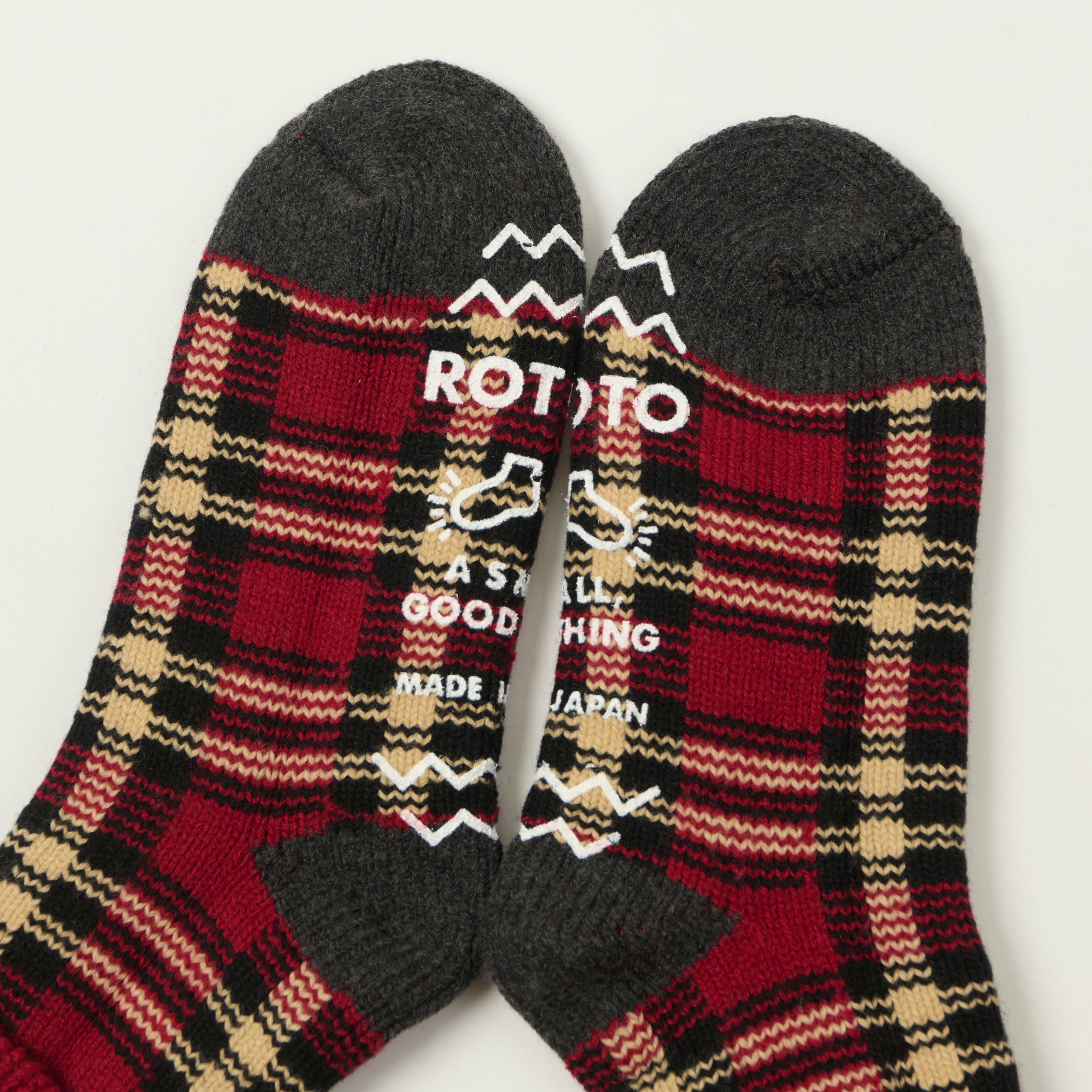 Rototo Comfy Room Socks Check - Dark Red/Black