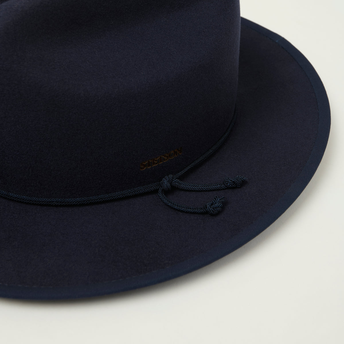 Stetson Pork Pie Sustainable Denim – Chapeau en coton et Ramie Stetson Pork Pie Sustainable Denim – Chapeau en coton et Ramie
