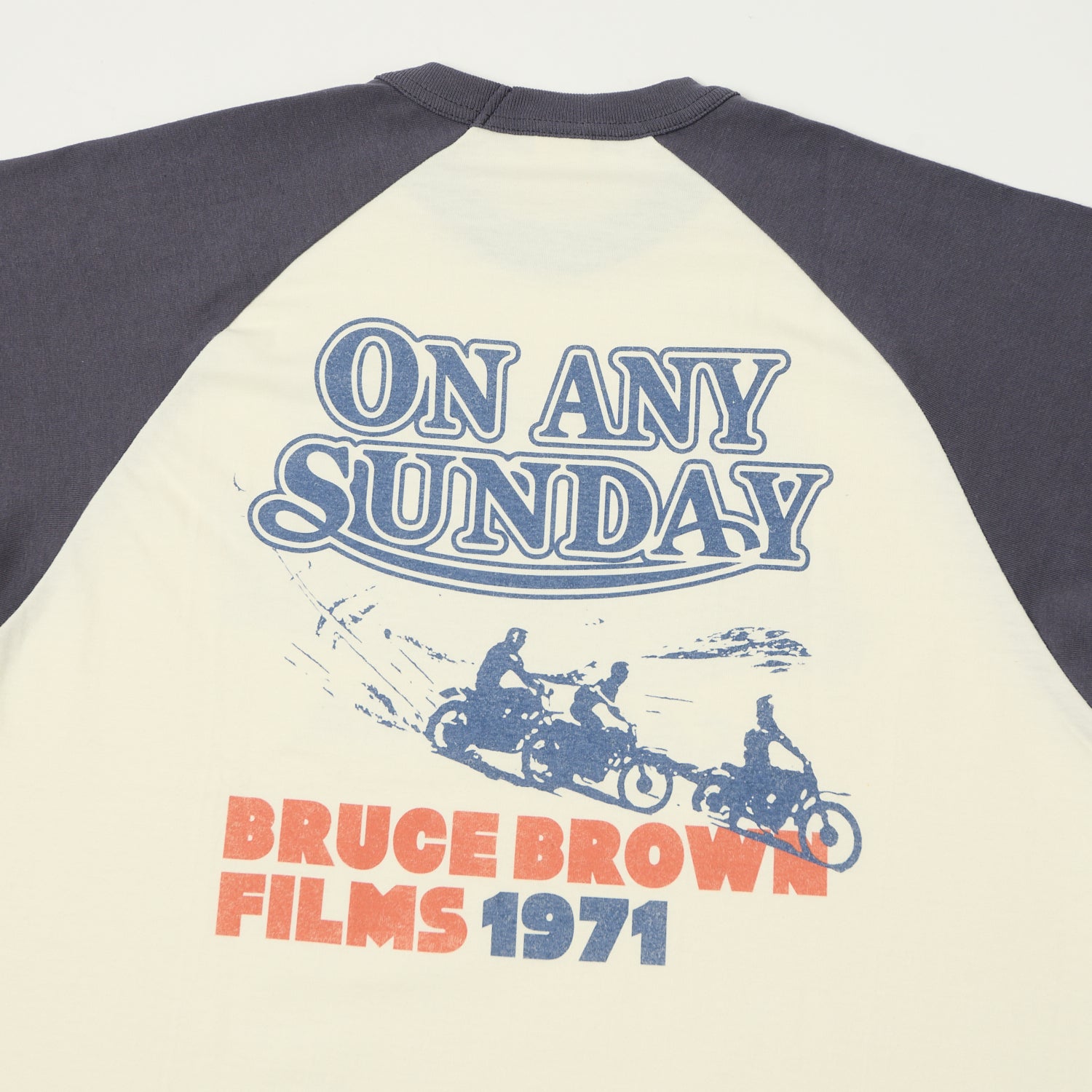 TOYS McCOY 'On Any Sunday' Raglan T-Shirt - Off White/Navy