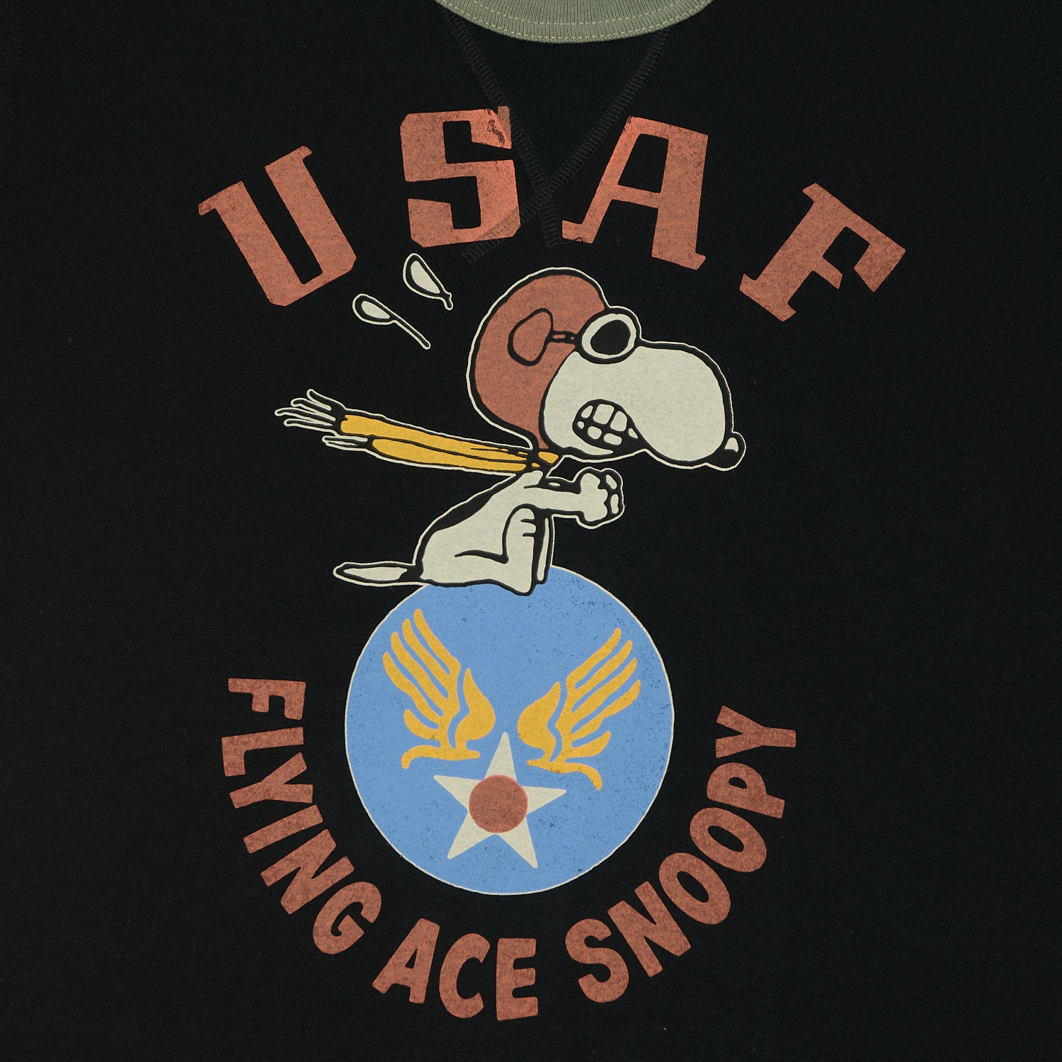 TOYS McCOY 'Snoopy USAF Flying Ace' Ringer T-Shirt - Black