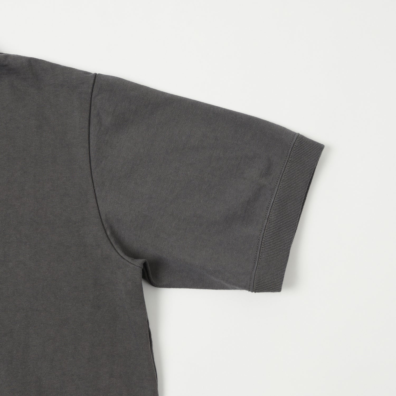 Jackman Dotsume Rib T-Shirt - Gunmetal