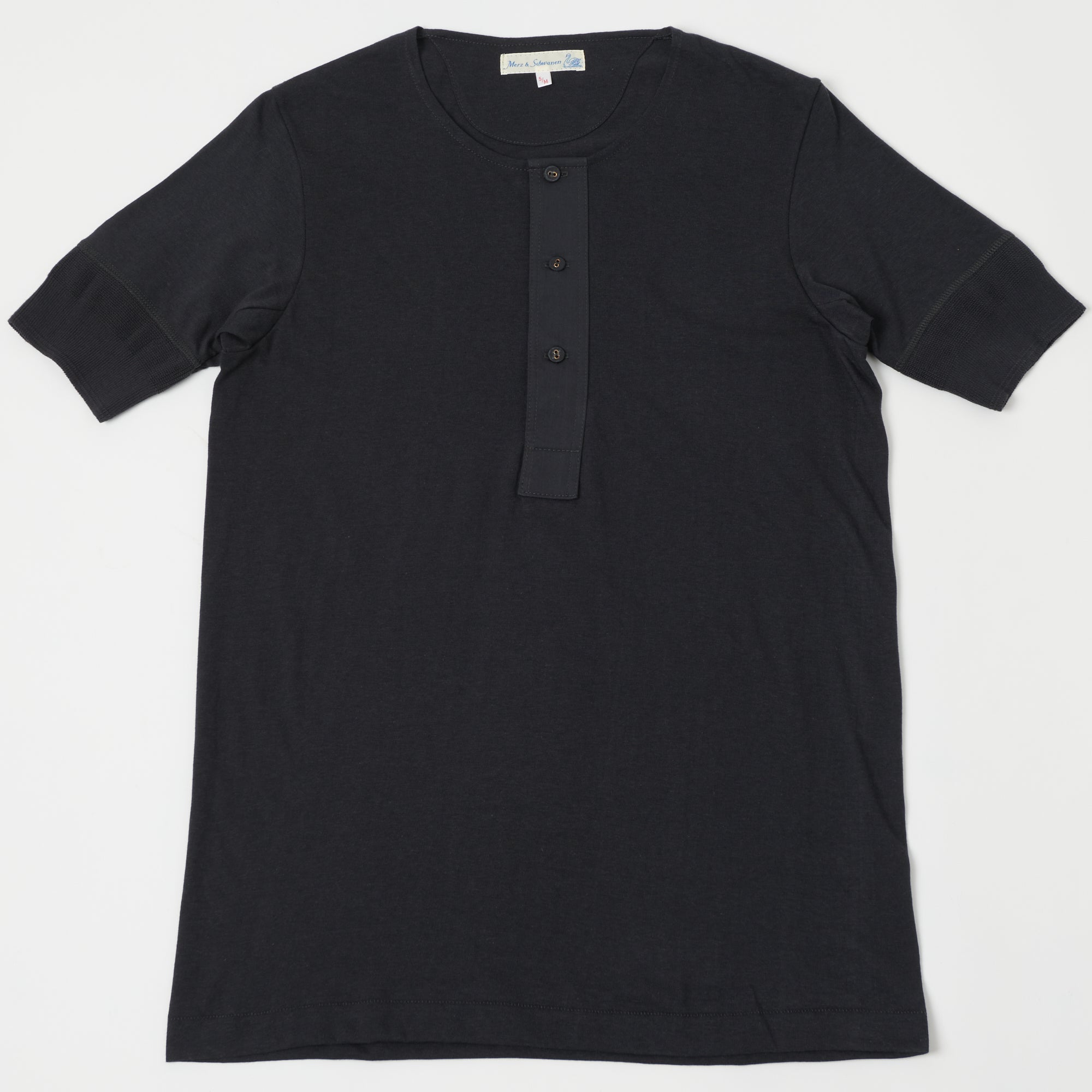 Merz b. Schwanen 103 Lightweight Short Sleeve Henley - Charcoal