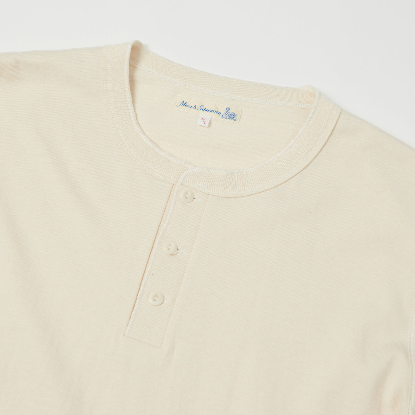 Merz b. Schwanen 204 Long Sleeve Henley - Nature