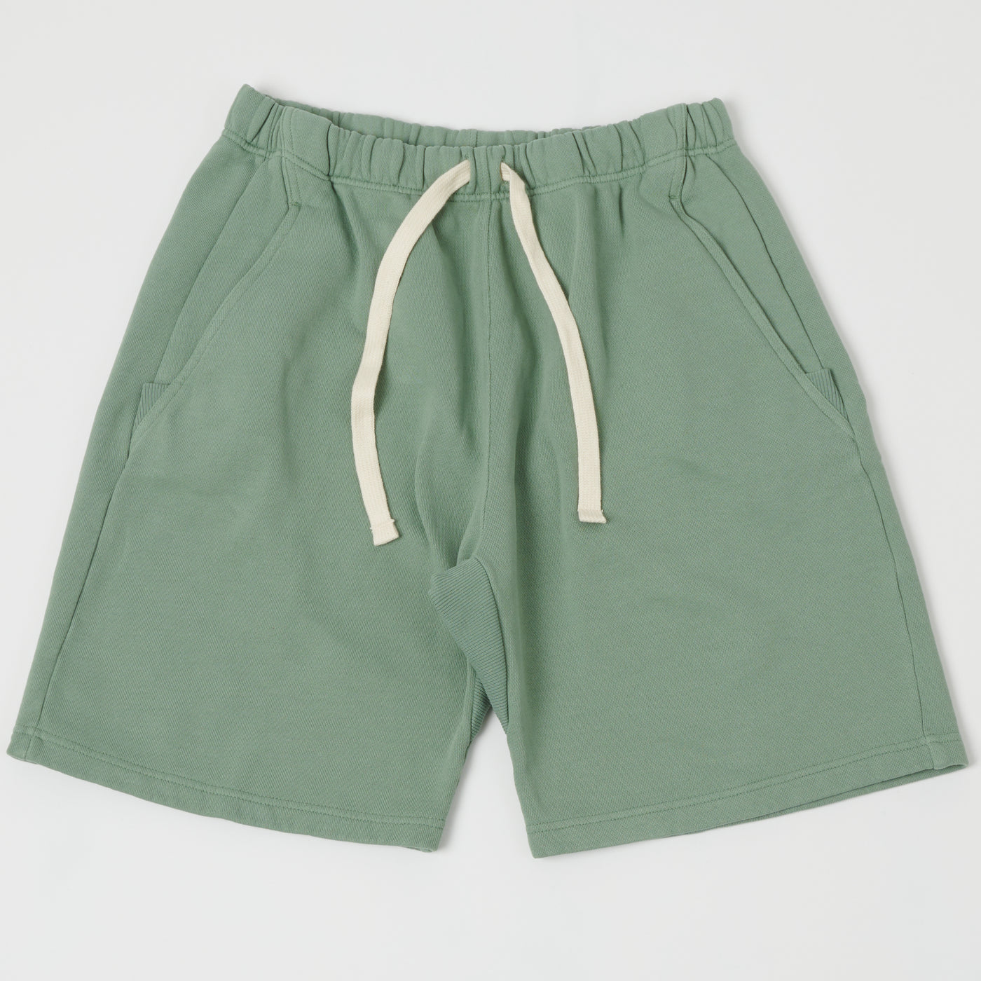 Merz b. Schwanen 'Good Basics' Relaxed Sweatshort - Light Army