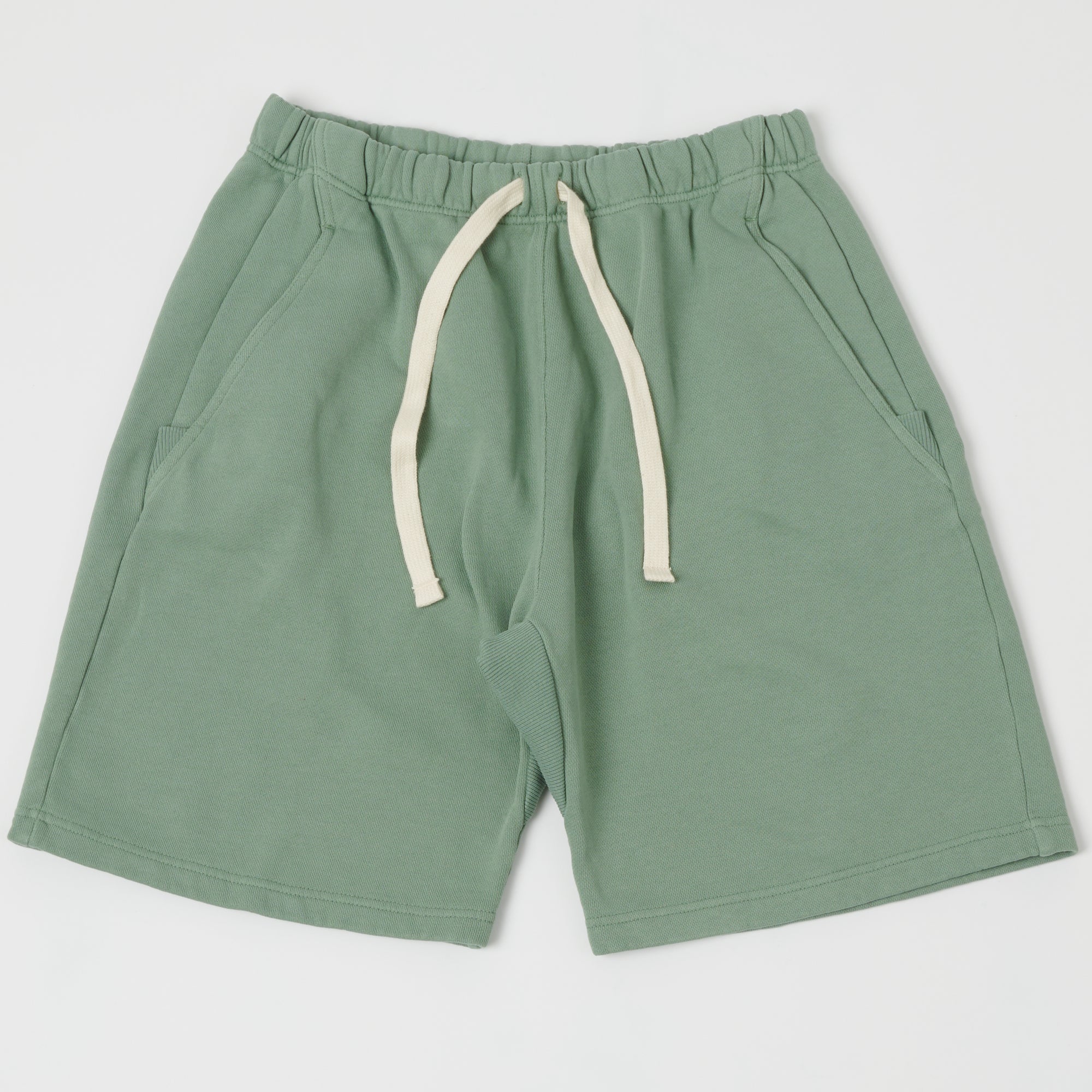 Merz b. Schwanen 'Good Basics' Relaxed Sweatshort - Light Army