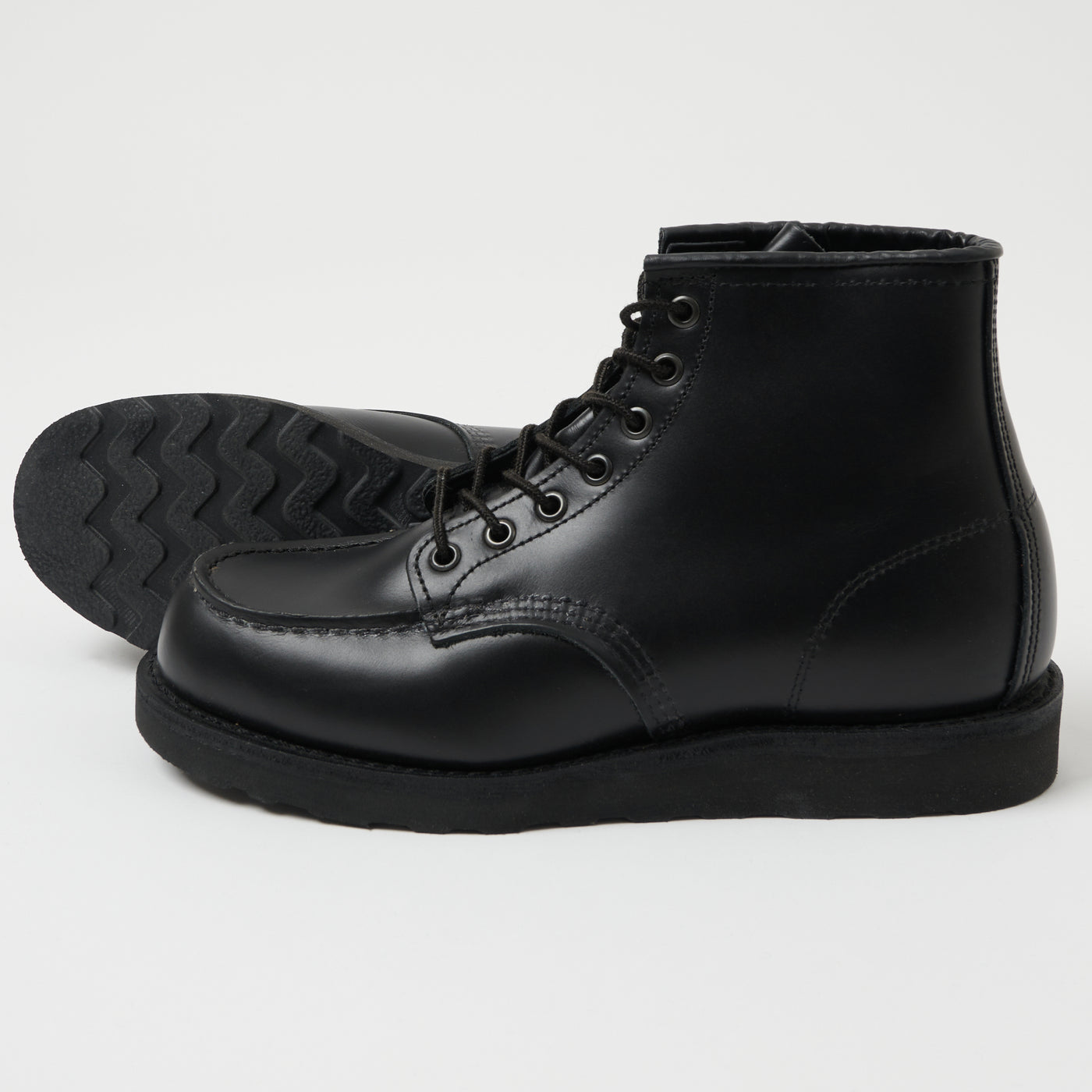 Red Wing 8137 Classic Moc Toe Boot - Triple Black