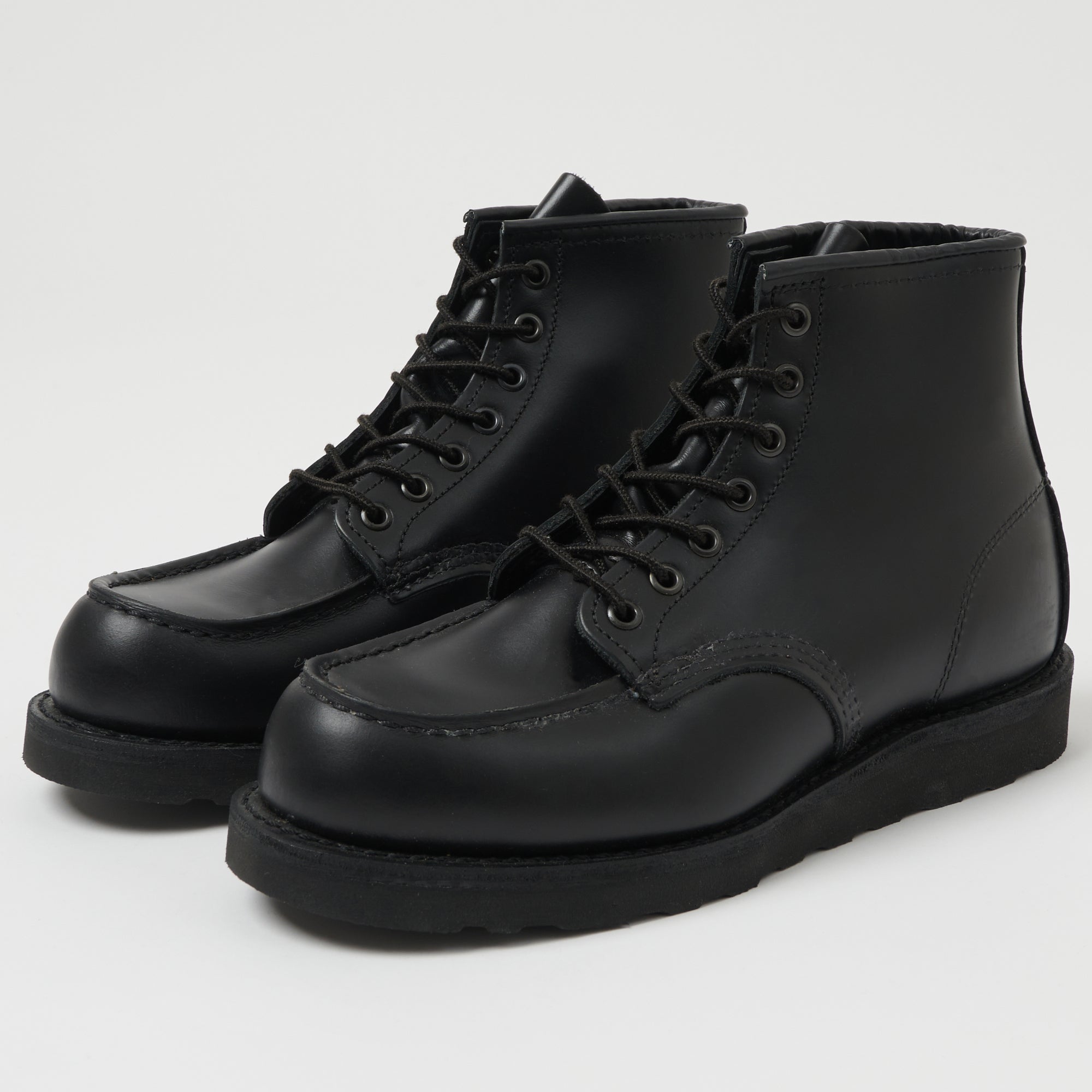 Red Wing 8137 Classic Moc Toe Boot - Triple Black